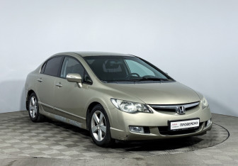Подержанный автомобиль Honda Civic Sedan 2007 года (3 фото)