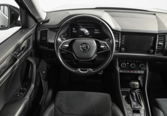Подержанный автомобиль Skoda Kodiaq 2020 года (11 фото)