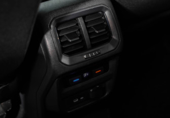 Подержанный автомобиль Volkswagen Tiguan 2021 года (31 фото)