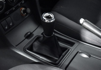 Подержанный автомобиль Mazda 3 Sedan 2008 года (11 фото)