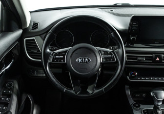 Подержанный автомобиль Kia Seltos 2020 года (22 фото)