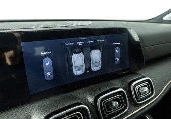 Подержанный автомобиль Jaecoo J8 2024 года (20 фото)