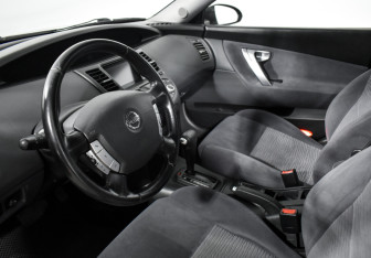 Подержанный автомобиль Nissan Primera Sedan 2006 года (9 фото)