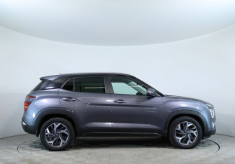 Подержанный автомобиль Hyundai Creta 2021 года (5 фото)