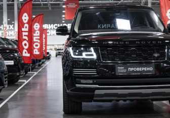 Подержанный автомобиль Land Rover Range Rover 2015 года (4 фото)