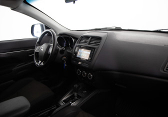 Подержанный автомобиль Mitsubishi ASX 2019 года (13 фото)