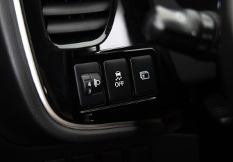 Подержанный автомобиль Mitsubishi Outlander 2019 года (18 фото)
