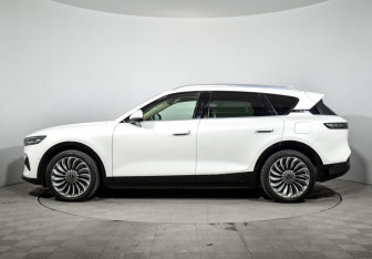 Подержанный автомобиль Voyah Free 2023 года (8 фото)