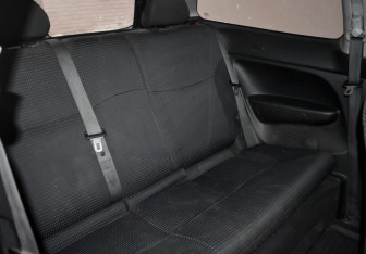 Подержанный автомобиль Honda Civic Hatchback 2002 года (13 фото)