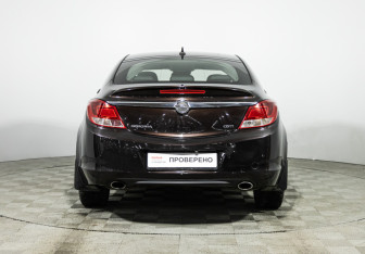 Подержанный автомобиль Opel Insignia Sedan 2013 года (6 фото)