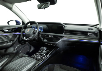 Подержанный автомобиль Hongqi HS5 2023 года (9 фото)