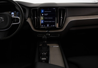 Подержанный автомобиль Volvo XC60 2021 года (12 фото)