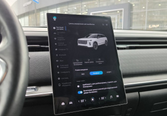 Подержанный автомобиль Jaecoo J7 2023 года (25 фото)