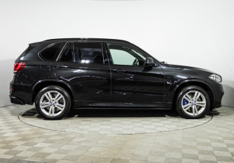 Подержанный автомобиль BMW X5 2017 года (4 фото)