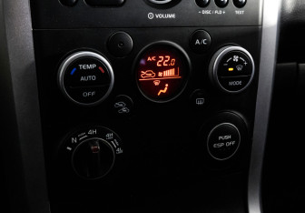 Подержанный автомобиль Suzuki Grand Vitara 2011 года (14 фото)