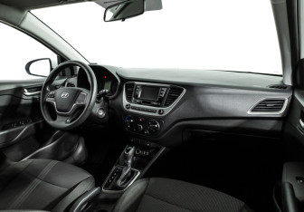Подержанный автомобиль Hyundai Solaris Sedan 2018 года (9 фото)