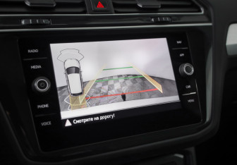 Подержанный автомобиль Volkswagen Tiguan 2020 года (14 фото)