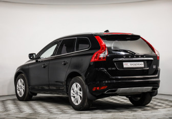Подержанный автомобиль Volvo XC60 2016 года (7 фото)