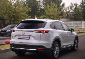 Подержанный автомобиль Mazda CX-9 2021 года (6 фото)