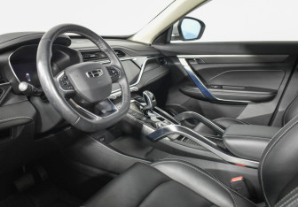 Подержанный автомобиль Geely Atlas Pro 2021 года (9 фото)