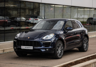 Подержанный автомобиль Porsche Macan 2016 года (3 фото)