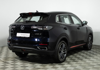 Подержанный автомобиль Changan UNI-S 2024 года (5 фото)