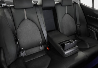 Подержанный автомобиль Toyota Camry Sedan 2021 года (26 фото)