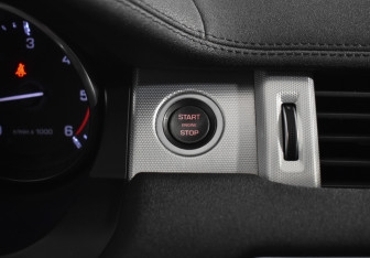 Подержанный автомобиль Land Rover Range Rover Evoque 2015 года (19 фото)