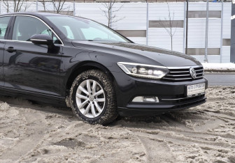 Подержанный автомобиль Volkswagen Passat Sedan 2018 года (8 фото)