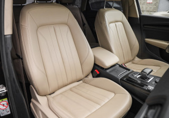 Подержанный автомобиль Audi Q5 2018 года (25 фото)