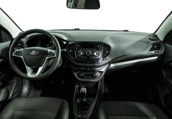 Подержанный автомобиль LADA (ВАЗ) Vesta Sedan 2020 года (13 фото)