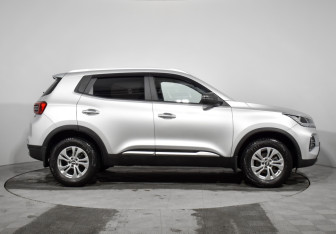 Подержанный автомобиль Chery Tiggo 4 Pro 2024 года (4 фото)