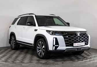 Подержанный автомобиль Changan CS95 2024 года (3 фото)