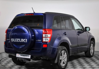 Подержанный автомобиль Suzuki Grand Vitara 2010 года (5 фото)