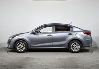 Подержанный автомобиль Kia Rio Sedan 2020 года (6 фото)