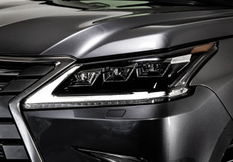 Подержанный автомобиль Mitsubishi Montero Sport 2022 года (3 фото)