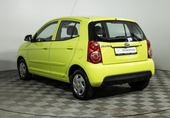 Подержанный автомобиль Kia Picanto 2009 года (7 фото)