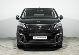 Подержанный автомобиль Peugeot Traveller 2020 года (2 фото)