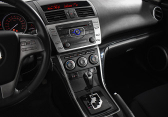Подержанный автомобиль Mazda 6 Sedan 2008 года (19 фото)