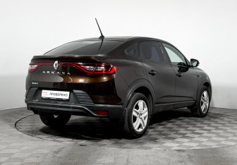 Подержанный автомобиль Renault Arkana 2019 года (5 фото)