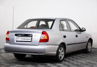 Подержанный автомобиль Hyundai Accent Sedan 2007 года (4 фото)