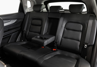 Подержанный автомобиль Exeed LX 2023 года (19 фото)