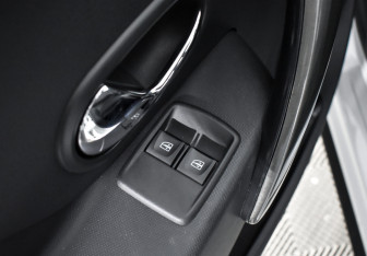 Подержанный автомобиль Renault Sandero 2021 года (10 фото)