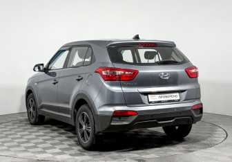Подержанный автомобиль Hyundai Creta 2019 года (7 фото)