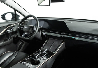 Подержанный автомобиль Omoda C5 2023 года (9 фото)