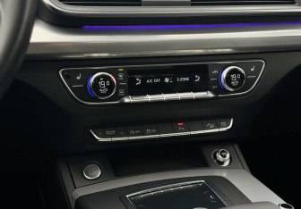 Подержанный автомобиль Audi Q5 2019 года (22 фото)