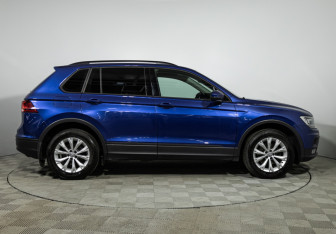 Подержанный автомобиль Volkswagen Tiguan 2019 года (4 фото)