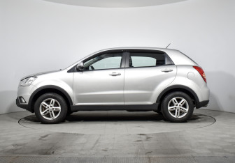 Подержанный автомобиль SsangYong Actyon 2013 года (8 фото)
