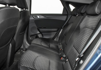 Подержанный автомобиль Kia Ceed Hatchback 2018 года (12 фото)