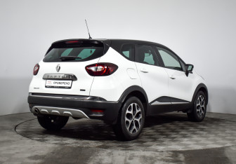 Подержанный автомобиль Renault Kaptur 2017 года (5 фото)